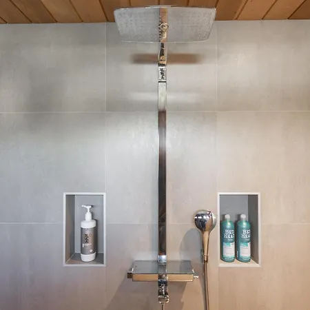 Villa Modern House With Jacuzzi Rovaniemi