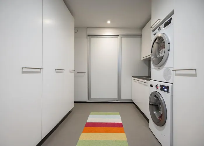 Villa Modern House With Jacuzzi