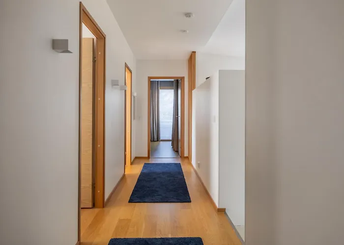 Modern House With Jacuzzi Villa *